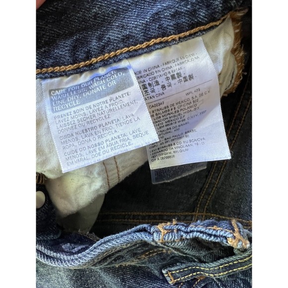 Levi’s Premium Womens 501 High Rise Button Fly Distressed Denim Shorts Size 27 - Picture 3 of 4